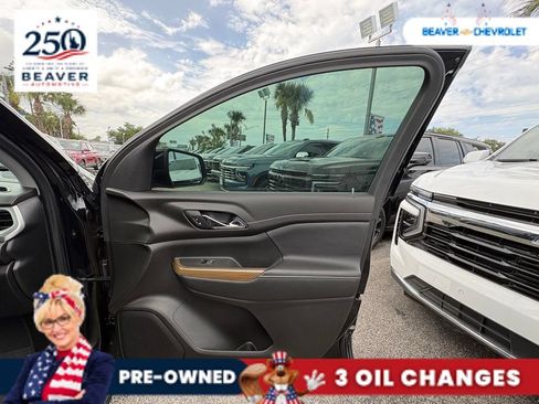 Used 2021 GMC Acadia SLE w/ Driver Convenience Package FWD image 29