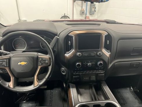 Certified 2022 Chevrolet Silverado 2500 High Country w/ Technology Package image 11
