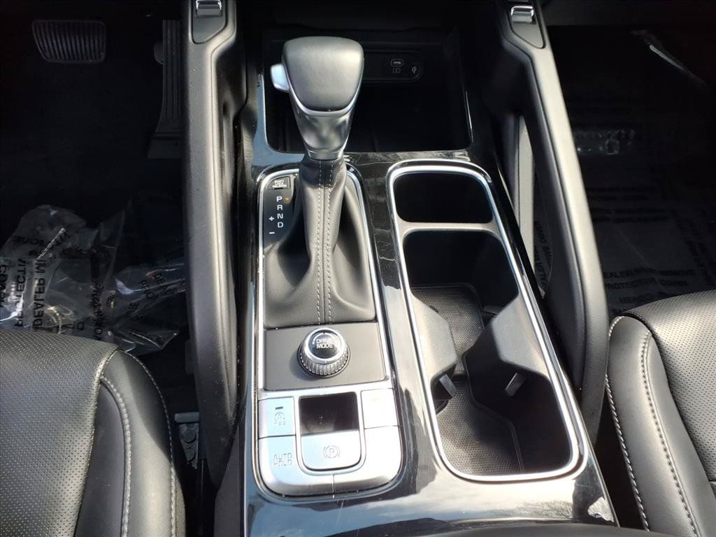 Used 2025 Kia Telluride S FWD image 14