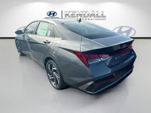 New 2026 Hyundai Elantra Limited FWD image 4