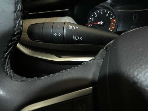 Used 2024 Jeep Compass Latitude AWD/4WD image 19