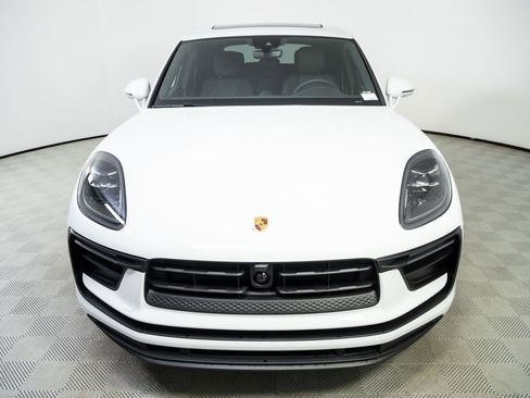 New 2026 Porsche Macan image 36