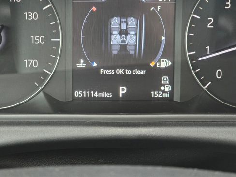 Used 2018 Land Rover Range Rover Velar S image 24