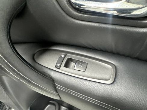 Used 2017 Nissan Armada Platinum w/ Captain Seat Package AWD/4WD image 32