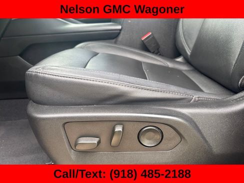 Used 2022 Chevrolet Tahoe LT w/ Luxury Package AWD/4WD image 13