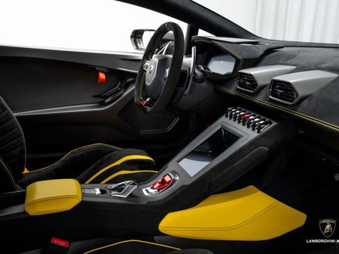Used 2024 Lamborghini Huracan STO image 50