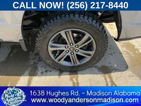 Used 2022 Ford F150 Lariat AWD/4WD image 4