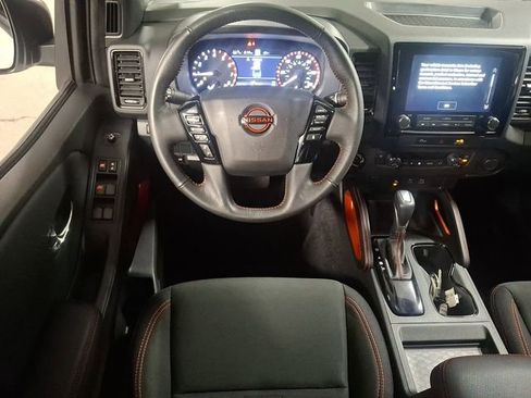 Used 2023 Nissan Frontier PRO-4X w/ Technology Package AWD/4WD image 11