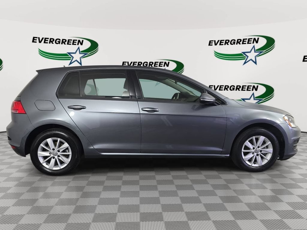 Used 2016 Volkswagen Golf S FWD image 4