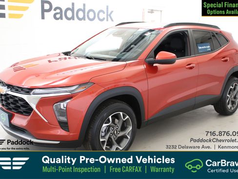 Certified 2024 Chevrolet Trax LT w/ Driver Confidence Package FWD image 1