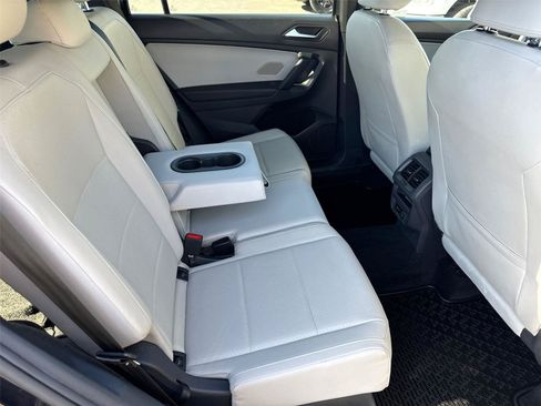Used 2019 Volkswagen Tiguan SEL Premium R-Line AWD/4WD image 19