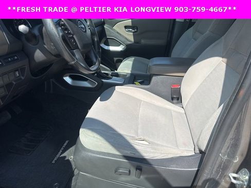 Used 2022 Nissan Frontier SV image 15