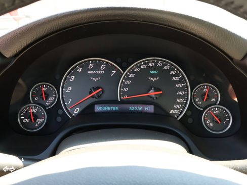 Used 2008 Chevrolet Corvette Coupe w/ Z51 Performance Package image 12