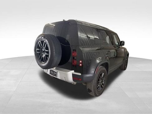 Used 2025 Land Rover Defender 110 S AWD/4WD image 4