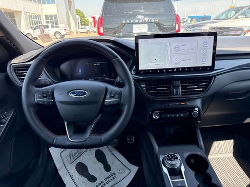 Used 2023 Ford Escape ST-Line w/ Tech Pack #1 AWD/4WD image 31