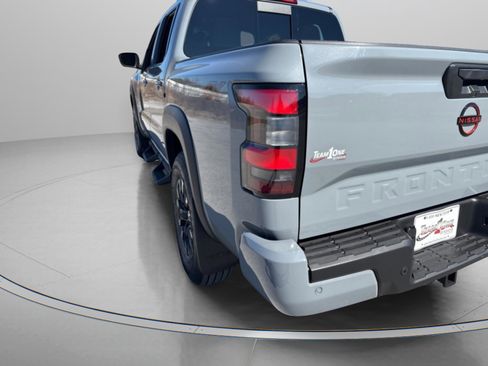 Used 2023 Nissan Frontier PRO-4X w/ Pro Convenience Package image 7