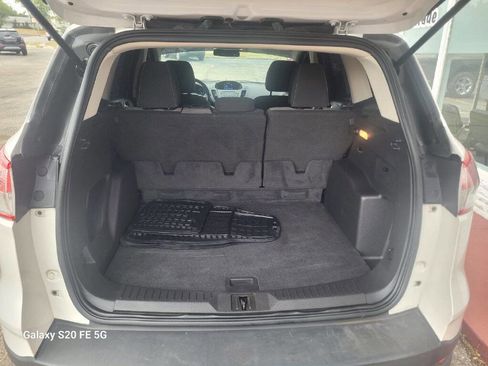 Used 2016 Ford Escape SE image 17