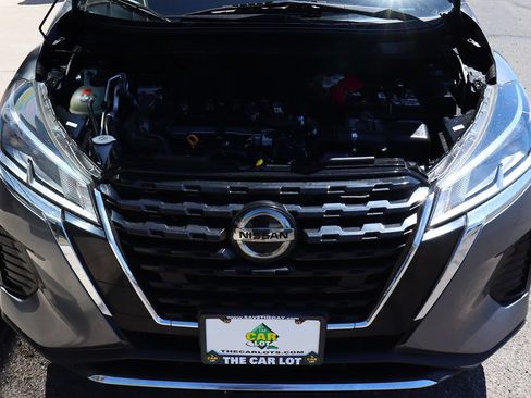 Used 2021 Nissan Kicks SV FWD image 55