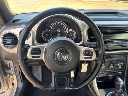 Used 2014 Volkswagen Beetle 1.8T image 14