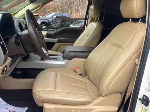 Used 2019 Ford F150 Lariat image 4