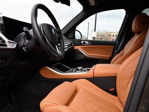 Used 2026 BMW X5 sDrive40i w/ Premium Package image 16