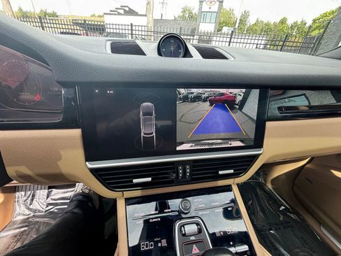 Used 2019 Porsche Cayenne image 33