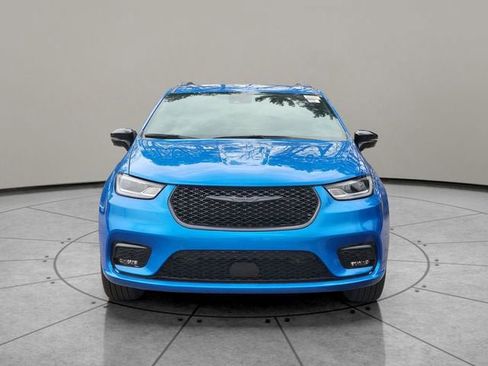 New 2026 Chrysler Pacifica Select AWD/4WD image 15