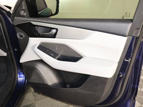 Certified 2024 Acura MDX w/Technology Package image 39