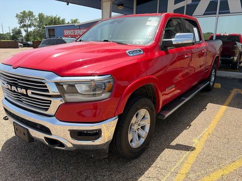 Used 2022 RAM 1500 Laramie AWD/4WD image 3