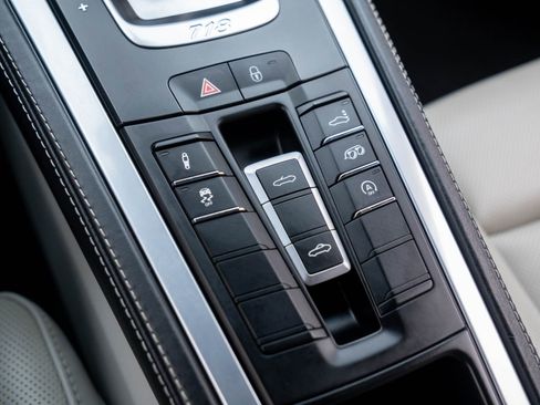 Certified 2019 Porsche 718 Boxster GTS image 27