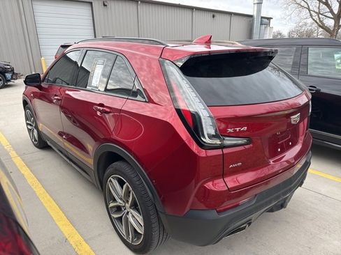 Used 2023 Cadillac XT4 Sport image 2