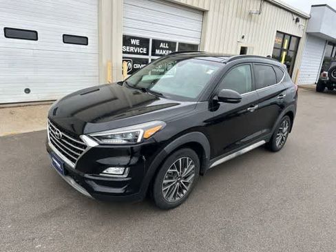 Used 2021 Hyundai Tucson Ultimate w/ Cargo Package AWD/4WD image 17