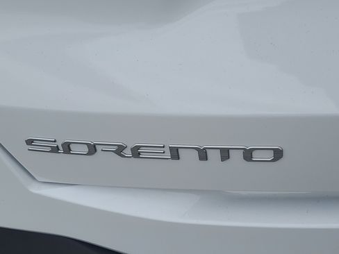 New 2026 Kia Sorento S w/ S Panoramic Sunroof Package image 7