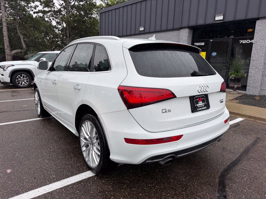 Used 2017 Audi Q5 2.0T Premium Plus w/ Technology Package AWD/4WD image 12