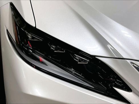 Used 2025 Lexus ES 350 Ultra Luxury image 27