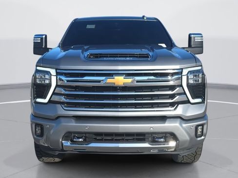 Used 2024 Chevrolet Silverado 3500 High Country w/ High Country Premium Package image 8