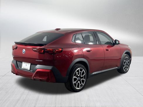 Certified 2025 BMW X2 xDrive28i w/ Convenience Package image 7