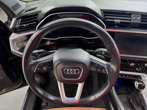 Used 2022 Audi Q3 2.0T Premium Plus w/ Premium Plus Package image 17