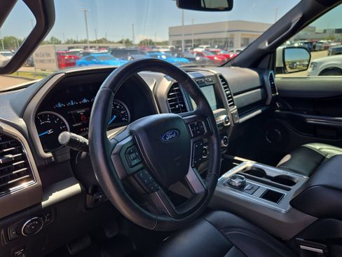 Used 2020 Ford Expedition XLT w/ Equipment Group 201A RWD image 13