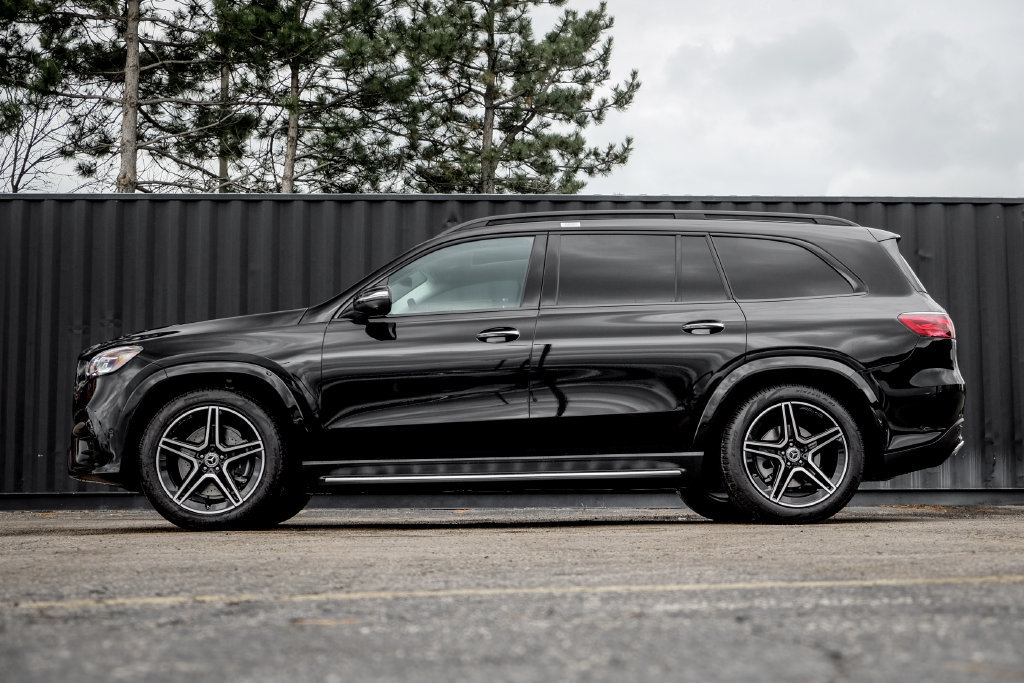 Used 2026 Mercedes-Benz GLS 450 4MATIC image 3