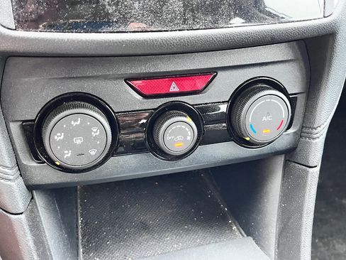 Used 2019 Subaru Impreza 2.0i w/ Eyesight image 26