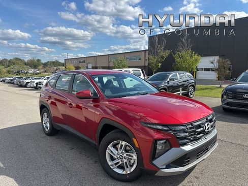New 2026 Hyundai Tucson SE image 1