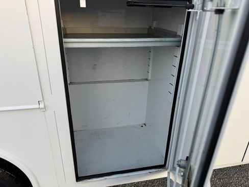 Used 2020 RAM 3500 SLT w/ Quick Order Package 27G SLT image 11