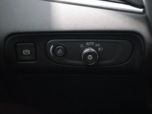 Used 2018 Buick Enclave Premium FWD image 20