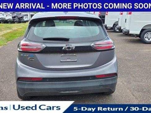 Used 2023 Chevrolet Bolt LT FWD image 8