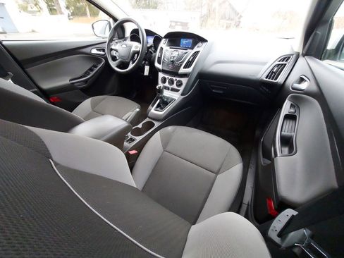 Used 2013 Ford Focus SE image 11