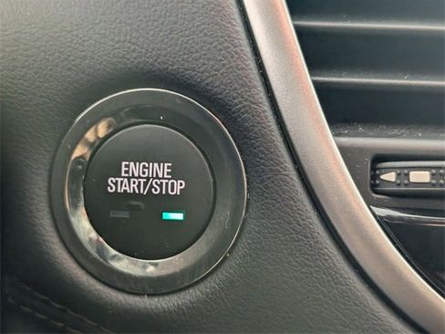 Used 2019 Chevrolet Trax LT w/ LT Convenience Package image 23