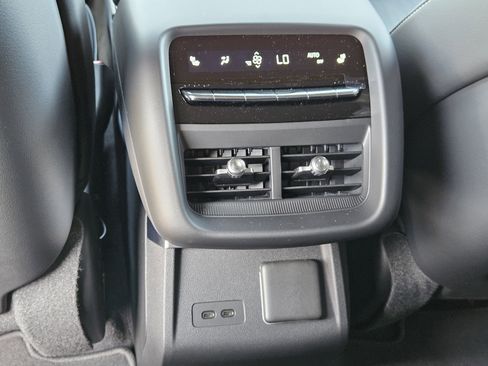 New 2026 Cadillac Lyriq V image 19