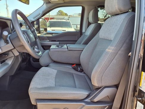 Used 2023 Ford F250 XLT w/ XLT Premium Package image 26