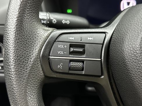 Used 2023 Honda Accord LX image 19